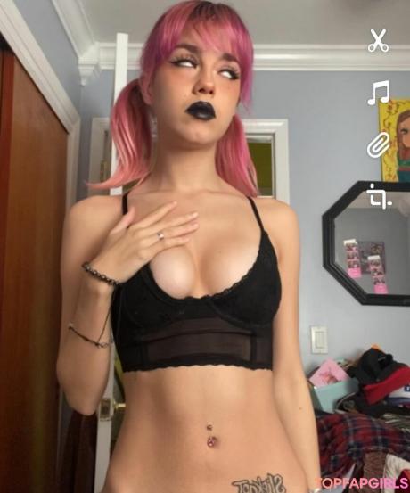 Petitegothgirl nude leaked OnlyFans photo #9