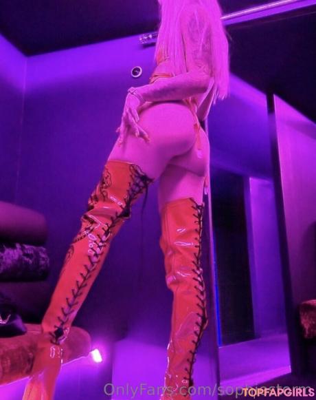 Sophie nude leaked OnlyFans photo #4