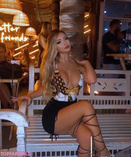 Carolina nude leaked OnlyFans photo #2