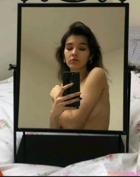 Valeria nude leaked OnlyFans photo #12