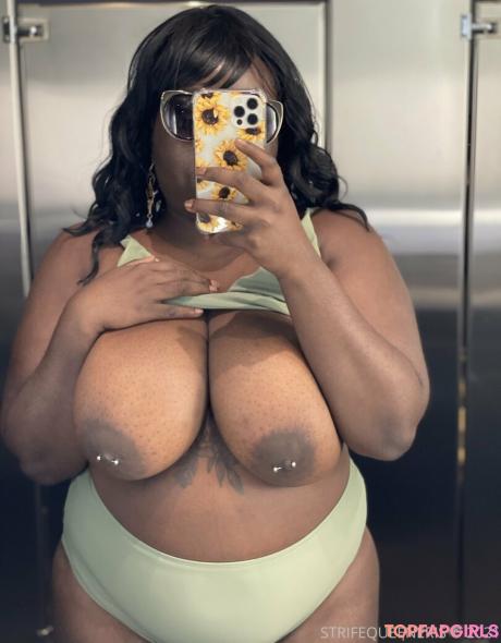 Strifequeeneris nude leaked OnlyFans photo #23