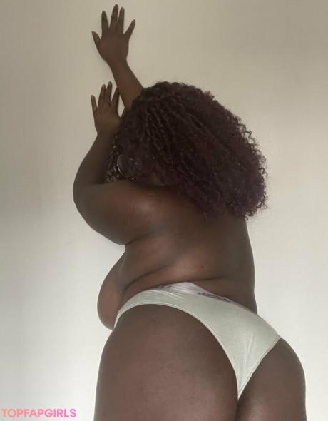 Strifequeeneris nude leaked OnlyFans photo #70