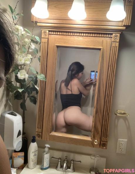 Makayla nude leaked OnlyFans photo #31