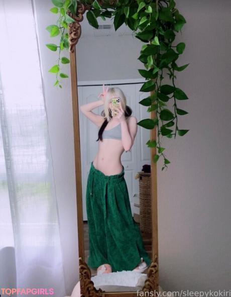 Sleepy nude leaked OnlyFans photo #7