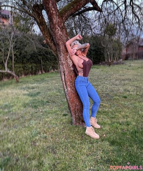 Deminecka nude leaked OnlyFans photo #21