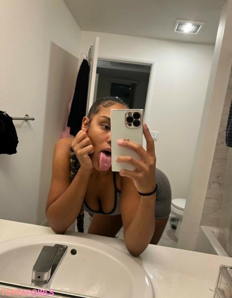 Kokoathebrat nude leaked OnlyFans photo #47