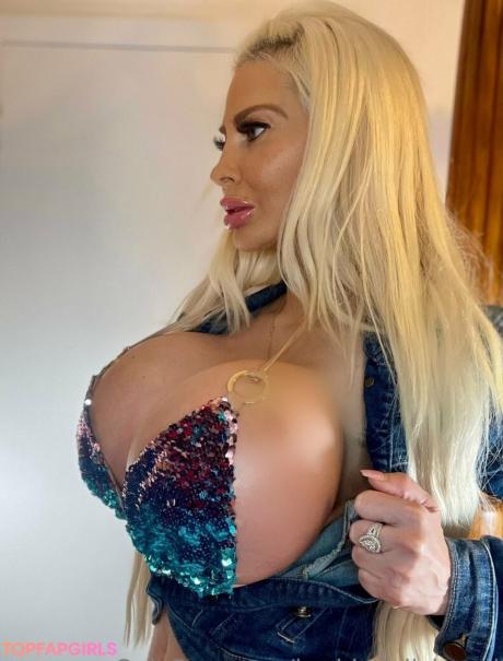 Barbiedollchanel nude leaked OnlyFans photo #102