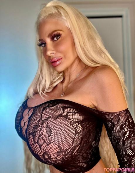 Barbiedollchanel nude leaked OnlyFans photo #109