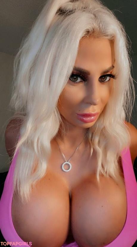Barbiedollchanel nude leaked OnlyFans photo #79
