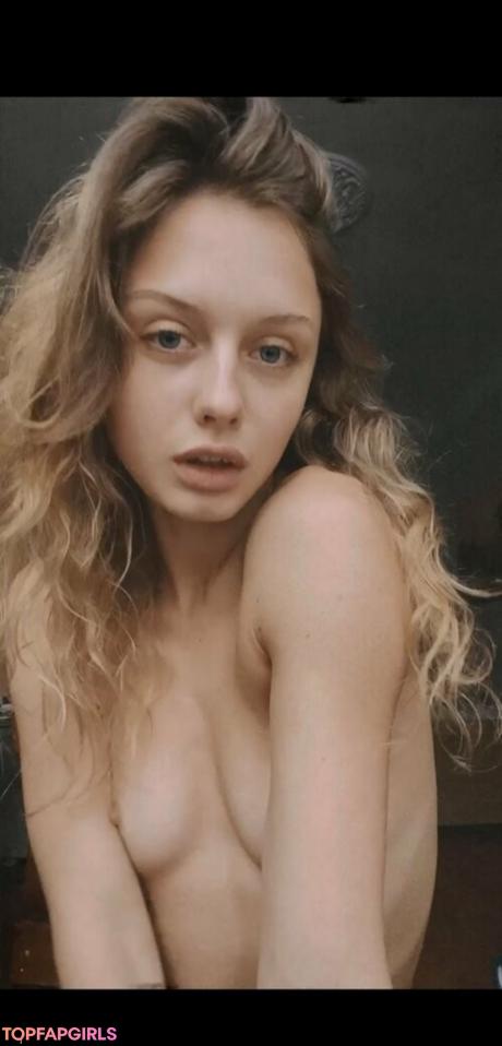 Amelie nude leaked OnlyFans photo #18