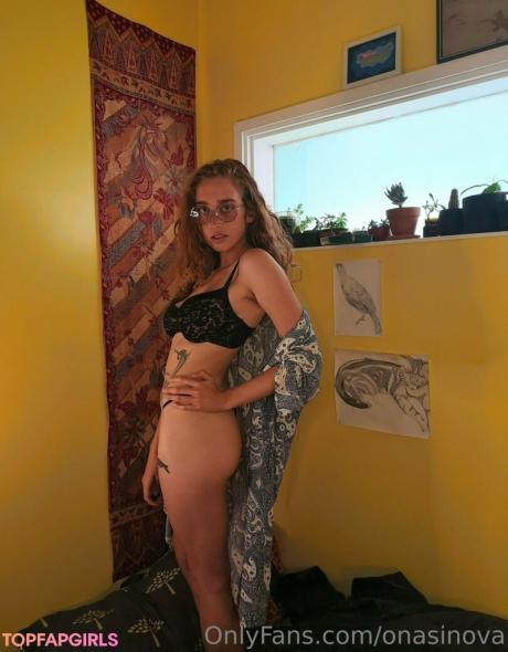 Onasinova nude leaked OnlyFans photo #50