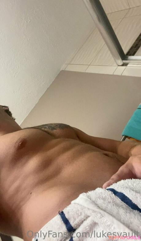 Lukesvault nude leaked OnlyFans photo #12