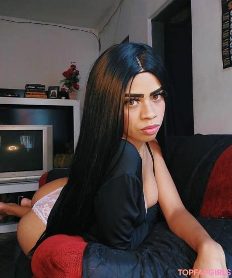 Gatauna nude leaked OnlyFans photo #1