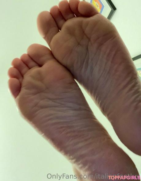 Italianfeetluv nude leaked OnlyFans photo #80