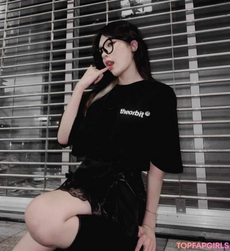 Luna nude leaked OnlyFans photo #25