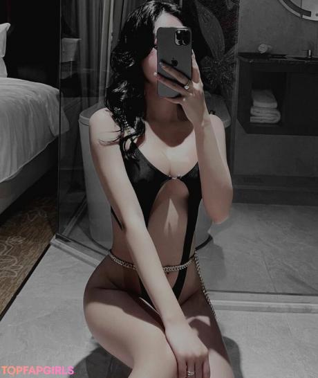 Luna nude leaked OnlyFans photo #36
