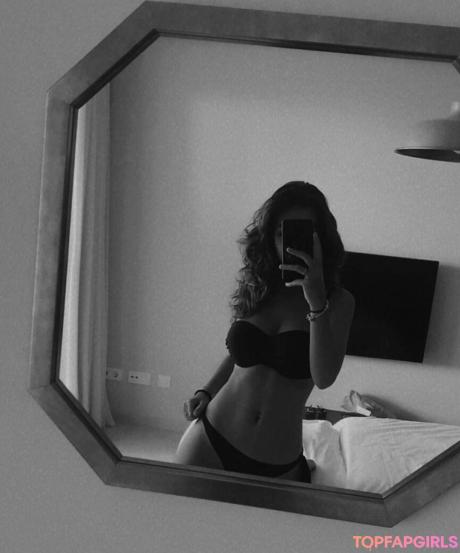 Miriamvilloria nude leaked OnlyFans photo #97