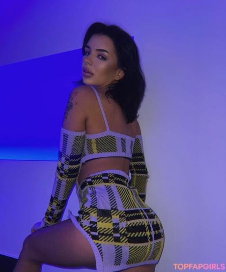 Ralucaerr nude leaked OnlyFans photo #24