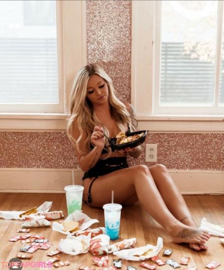 Blondebombshell383 nude leaked OnlyFans photo #2