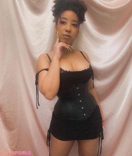 Rappers nude leaked OnlyFans photo #32