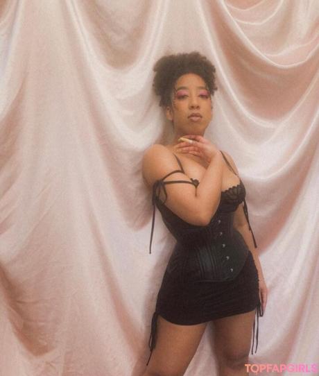 Rappers nude leaked OnlyFans photo #33