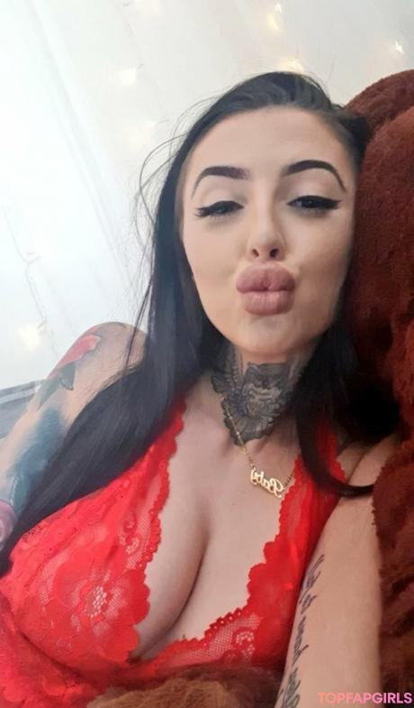 Hollie nude leaked OnlyFans photo #353