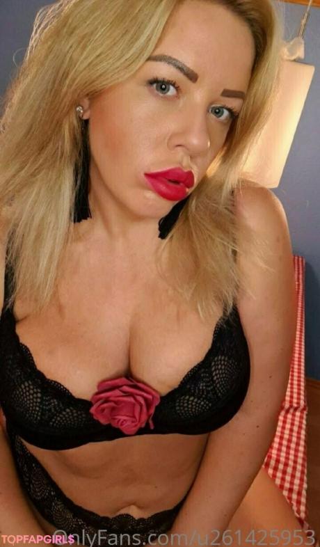 Fierymommy nude leaked OnlyFans photo #12