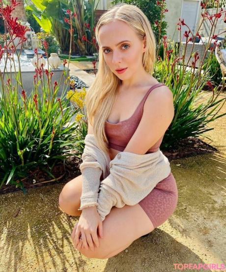 Madilyn nude leaked OnlyFans photo #2