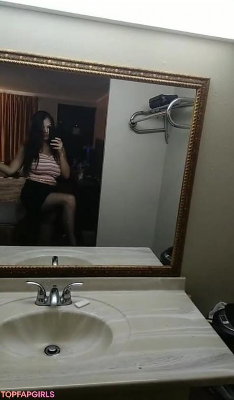 Snowbunny2299 nude leaked OnlyFans photo #110