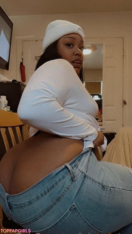 Juicywxnter nude leaked OnlyFans photo #1