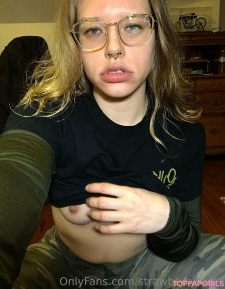 Strawberrytootx nude leaked OnlyFans photo #54