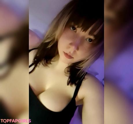 Miiukadoo nude leaked OnlyFans photo #12