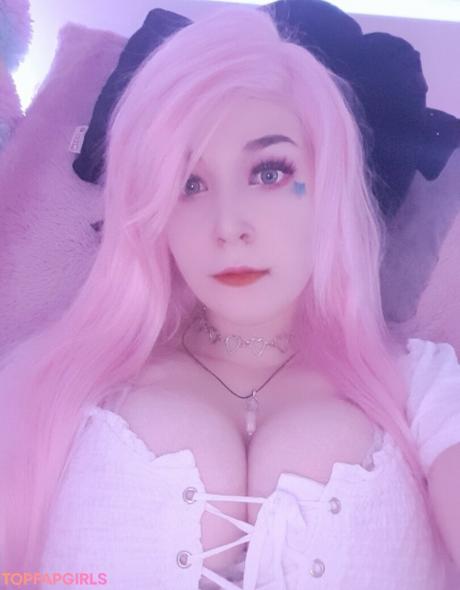Miiukadoo nude leaked OnlyFans photo #7