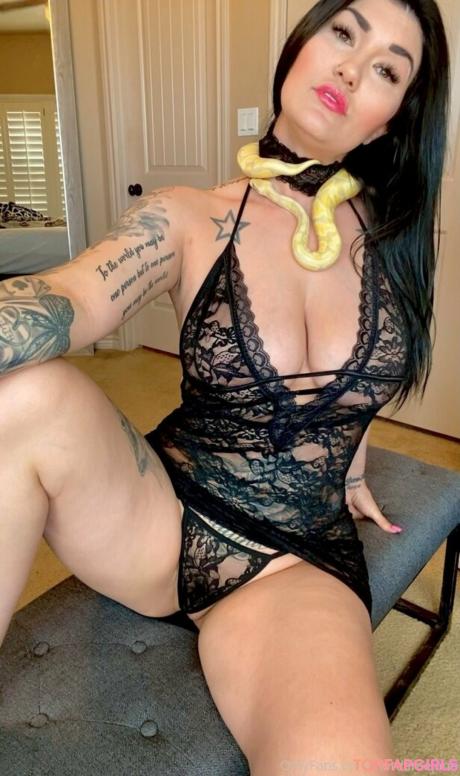 Tatted_baddie69 nude leaked OnlyFans photo #26