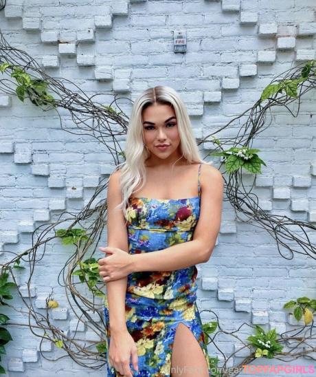 Gardenofemmarose nude leaked OnlyFans photo #12