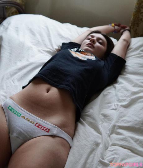 Sabrina nude leaked OnlyFans photo #27