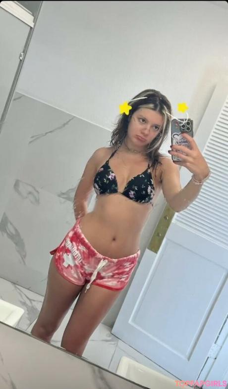 Sabrina nude leaked OnlyFans photo #6