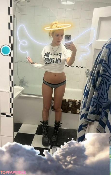 Sabrina nude leaked OnlyFans photo #8