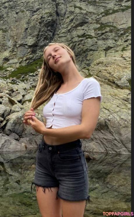 Alena nude leaked OnlyFans photo #114