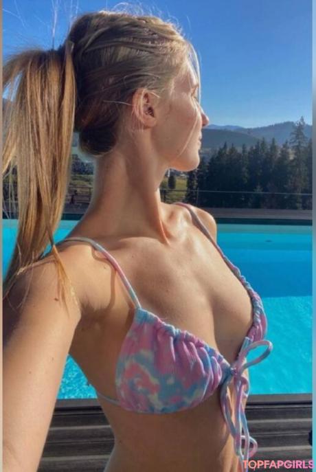 Alena nude leaked OnlyFans photo #60
