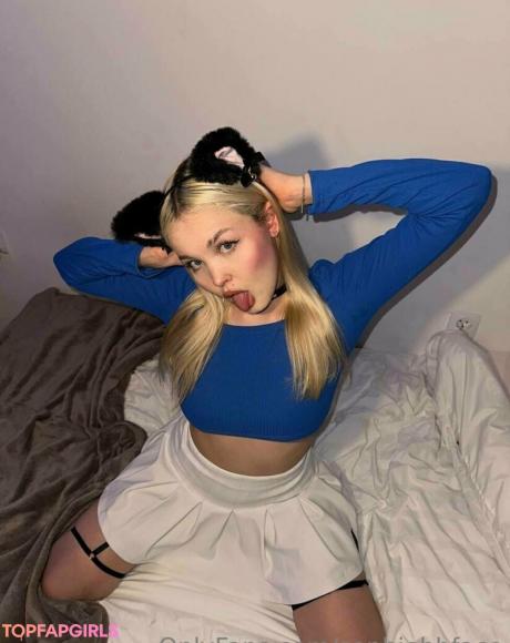 Sophiebbface nude leaked OnlyFans photo #24