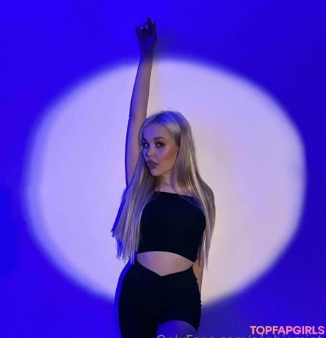 Sophiebbface nude leaked OnlyFans photo #42