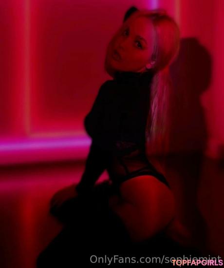 Sophiebbface nude leaked OnlyFans photo #9