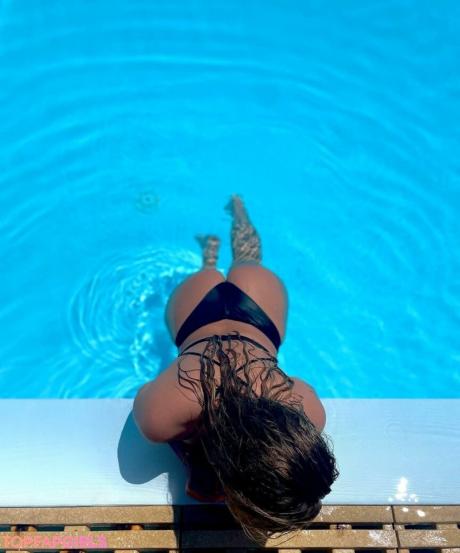 Zynahara nude leaked OnlyFans photo #2