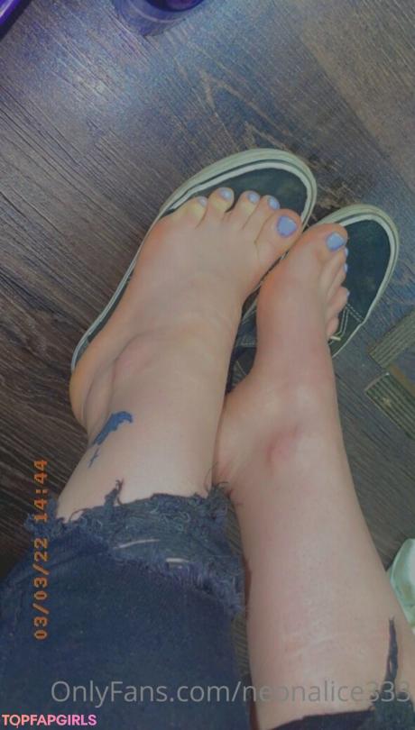 Neonalice333 nude leaked OnlyFans photo #110