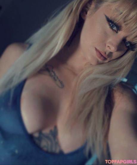 Queenjazlyn nude leaked OnlyFans photo #2
