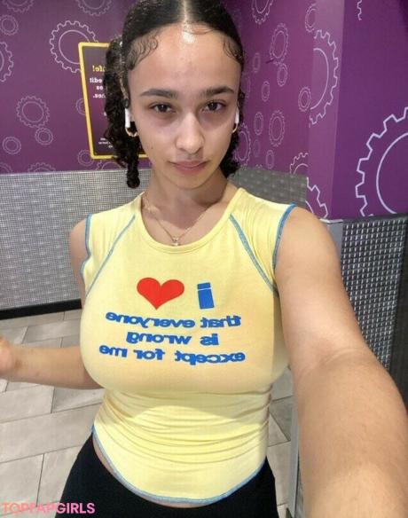 Sarina nude leaked OnlyFans photo #114