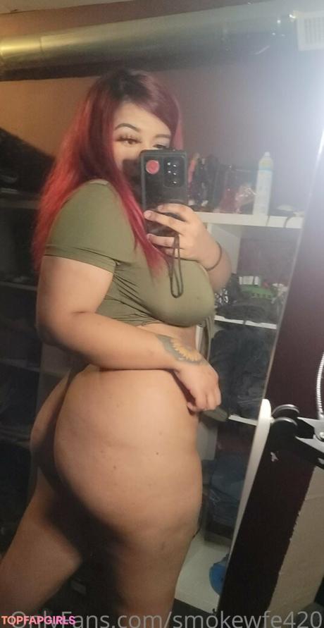 Smokewfe420 nude leaked OnlyFans photo #8