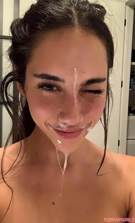 Julia nude leaked OnlyFans photo #12