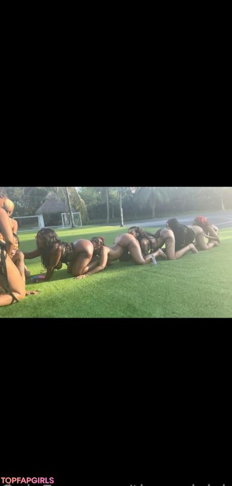 Therealvickyy nude leaked OnlyFans photo #45